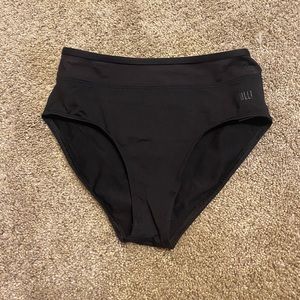Lulli Dancewear black high waisted briefs girls size 12